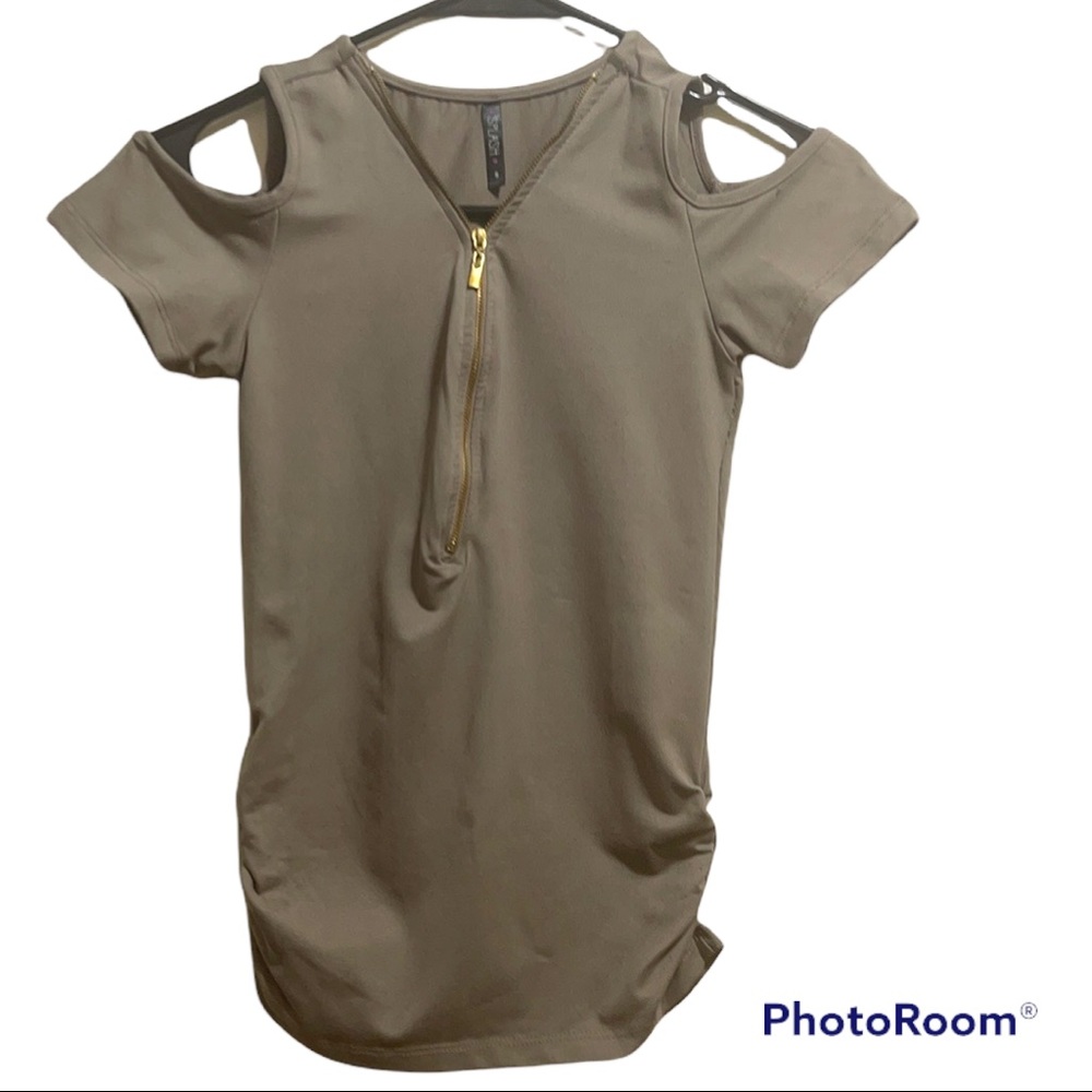 Splash Open Shoulder shirt Olive Green Size S